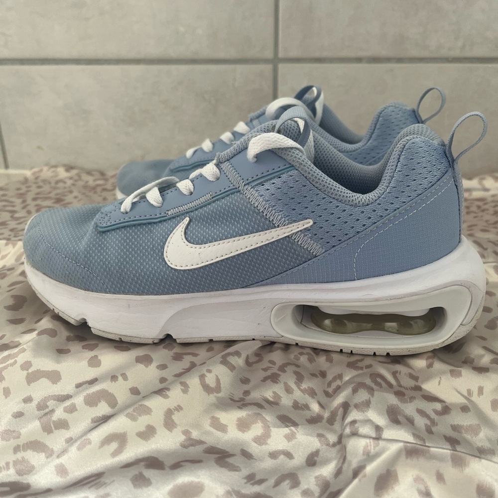 Nike Air Max INTRLK Shoes - Picture 2 of 11